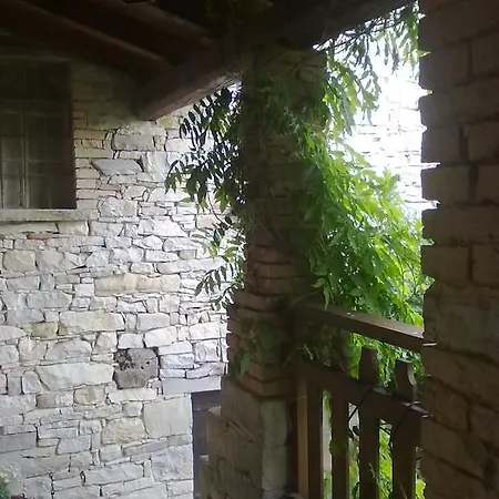 Monpoupon Oda ve Kahvaltı Gropparello