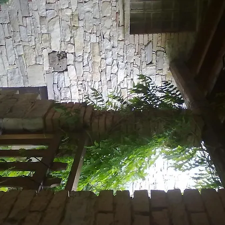 Monpoupon Nocleg ze śniadaniem 3*