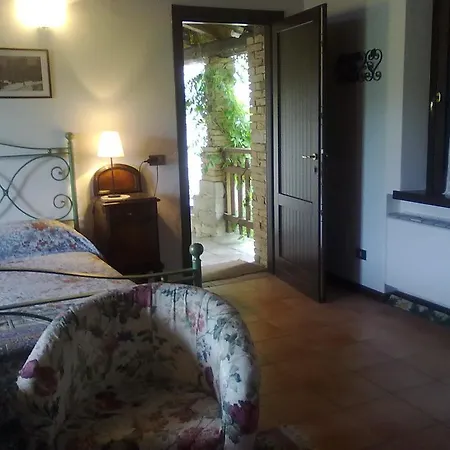 Bed and Breakfast Monpoupon Gropparello