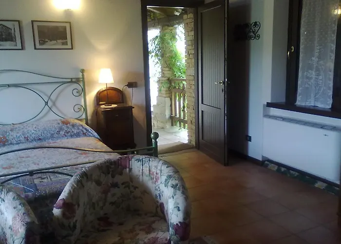 Bed and Breakfast Monpoupon Gropparello